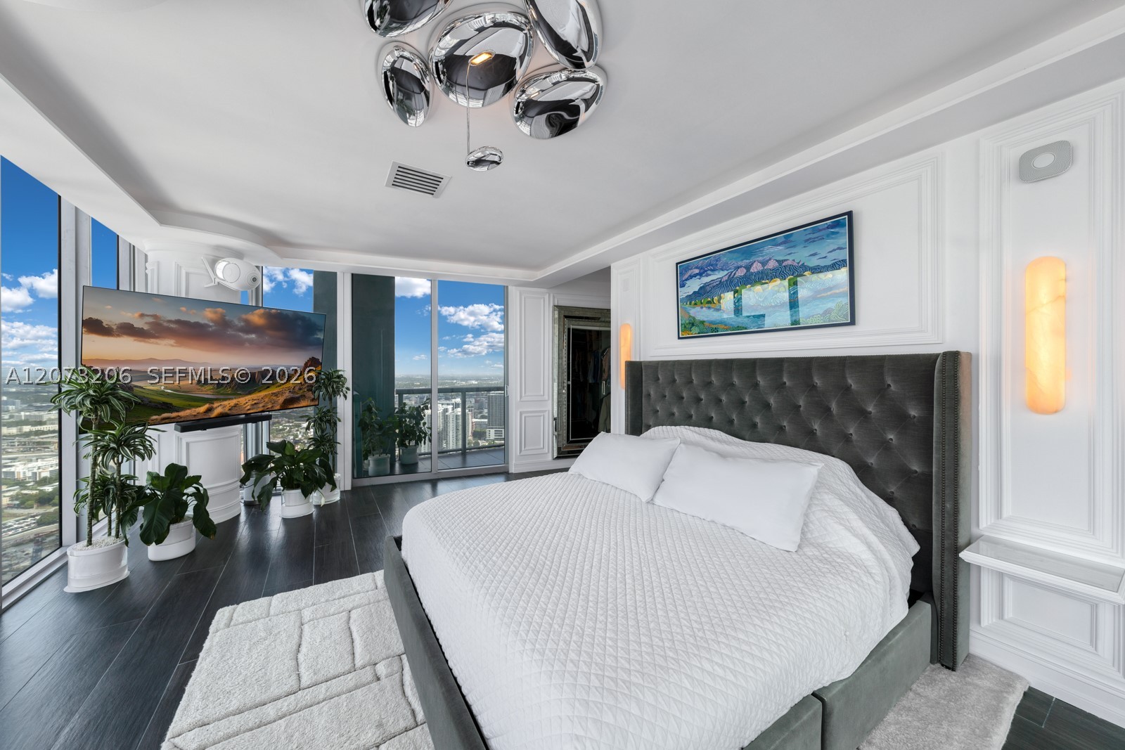888 Biscayne Blvd #5701, Miami FL 33132