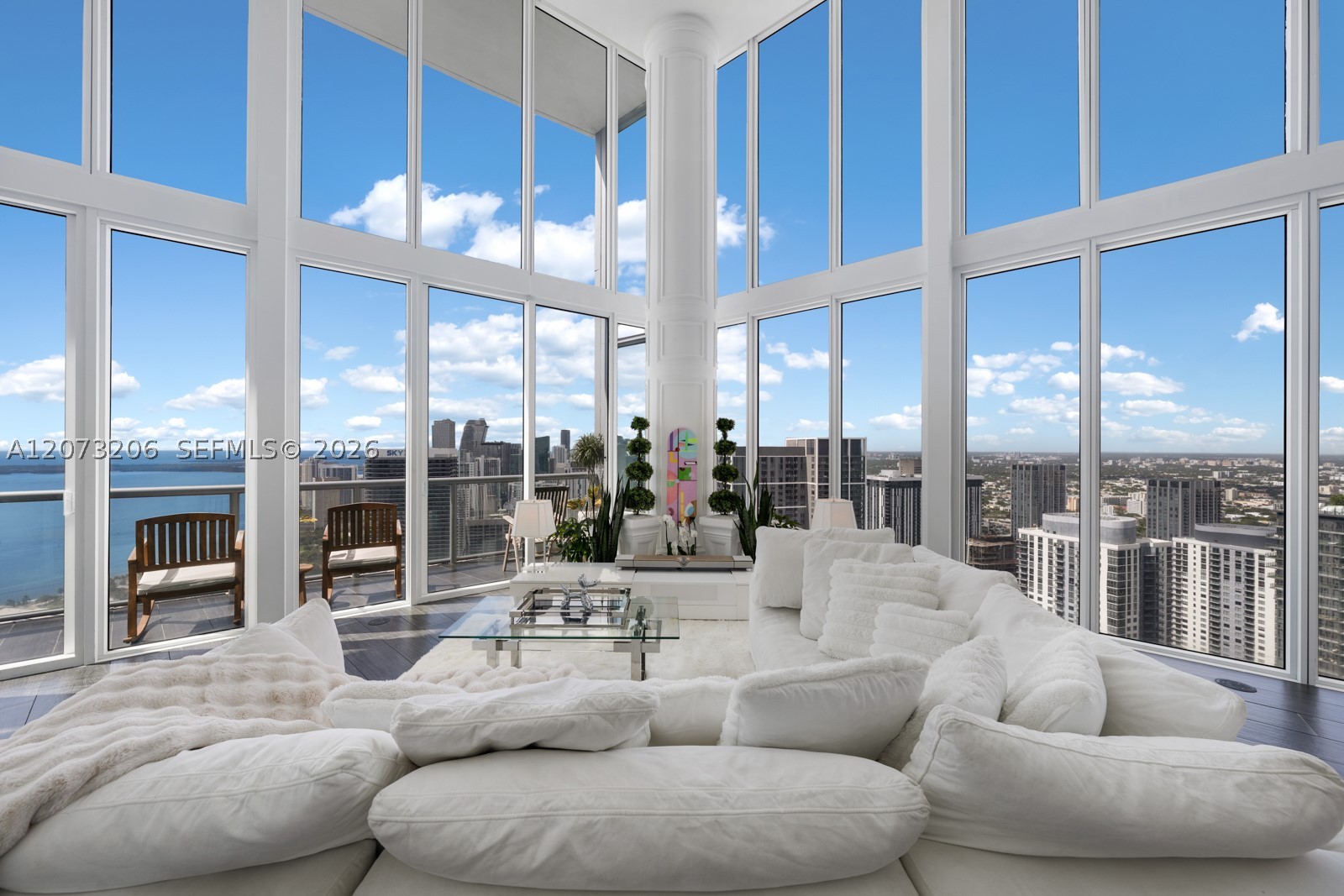 888 Biscayne Blvd #5701, Miami FL 33132