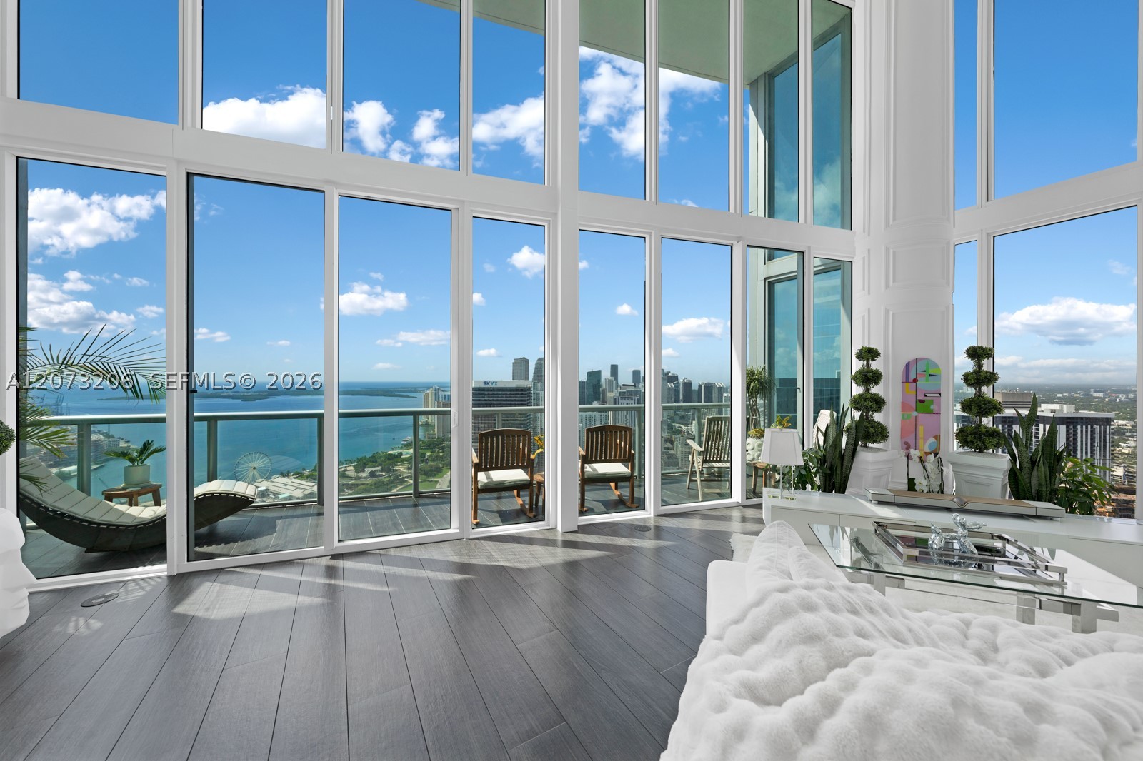 888 Biscayne Blvd #5701, Miami FL 33132