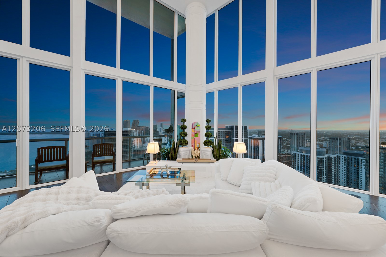 888 Biscayne Blvd #5701, Miami FL 33132