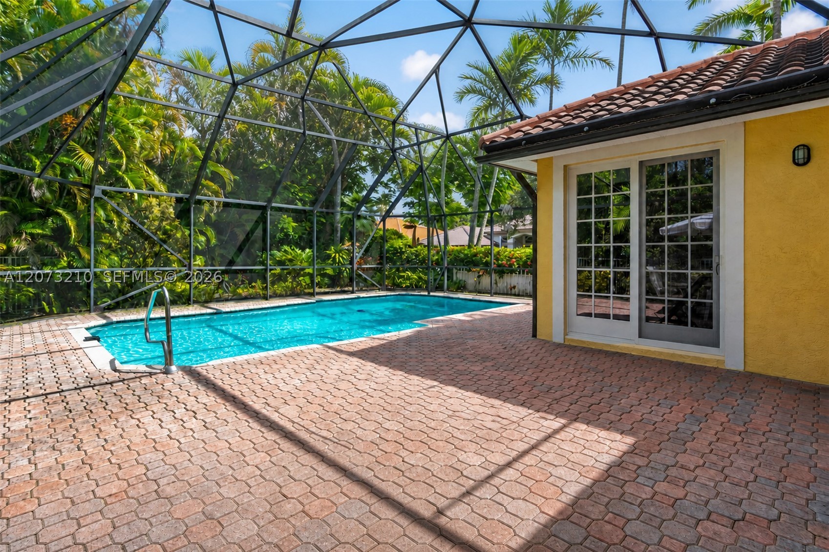 1090 SW 156th Ave, Pembroke Pines FL 33027