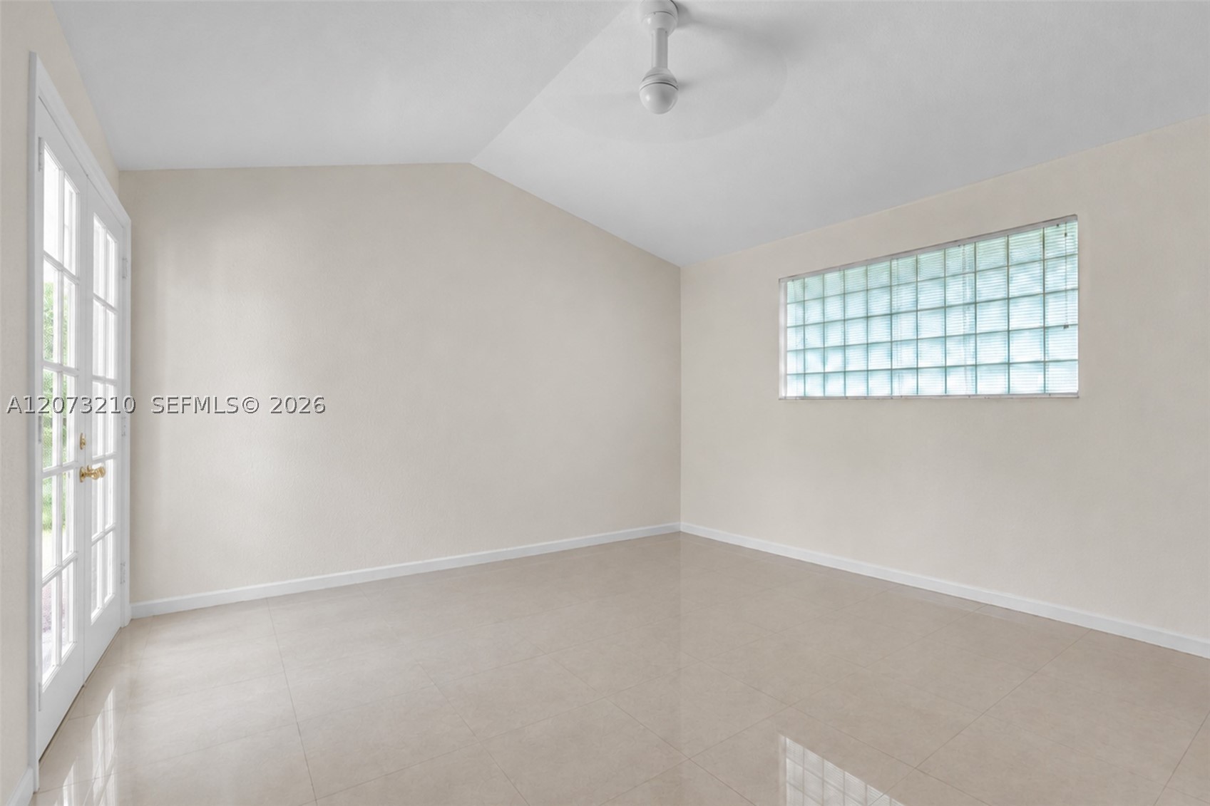 1090 SW 156th Ave, Pembroke Pines FL 33027