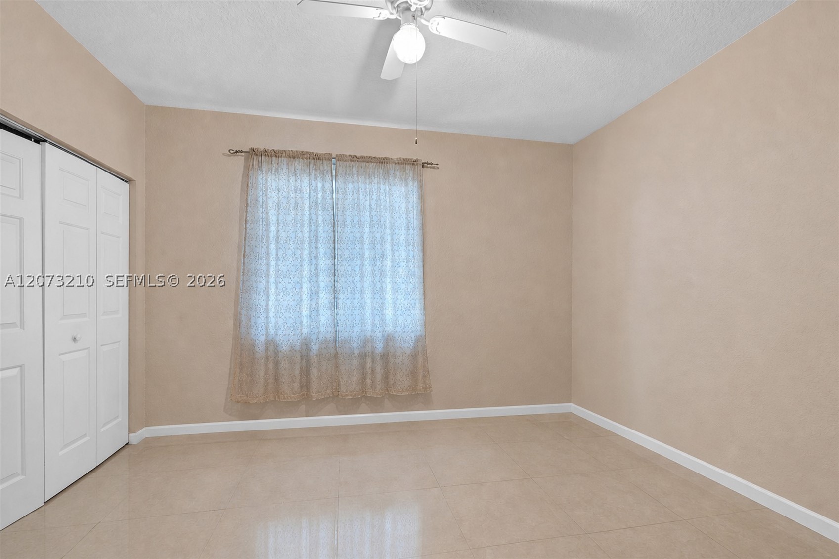1090 SW 156th Ave, Pembroke Pines FL 33027