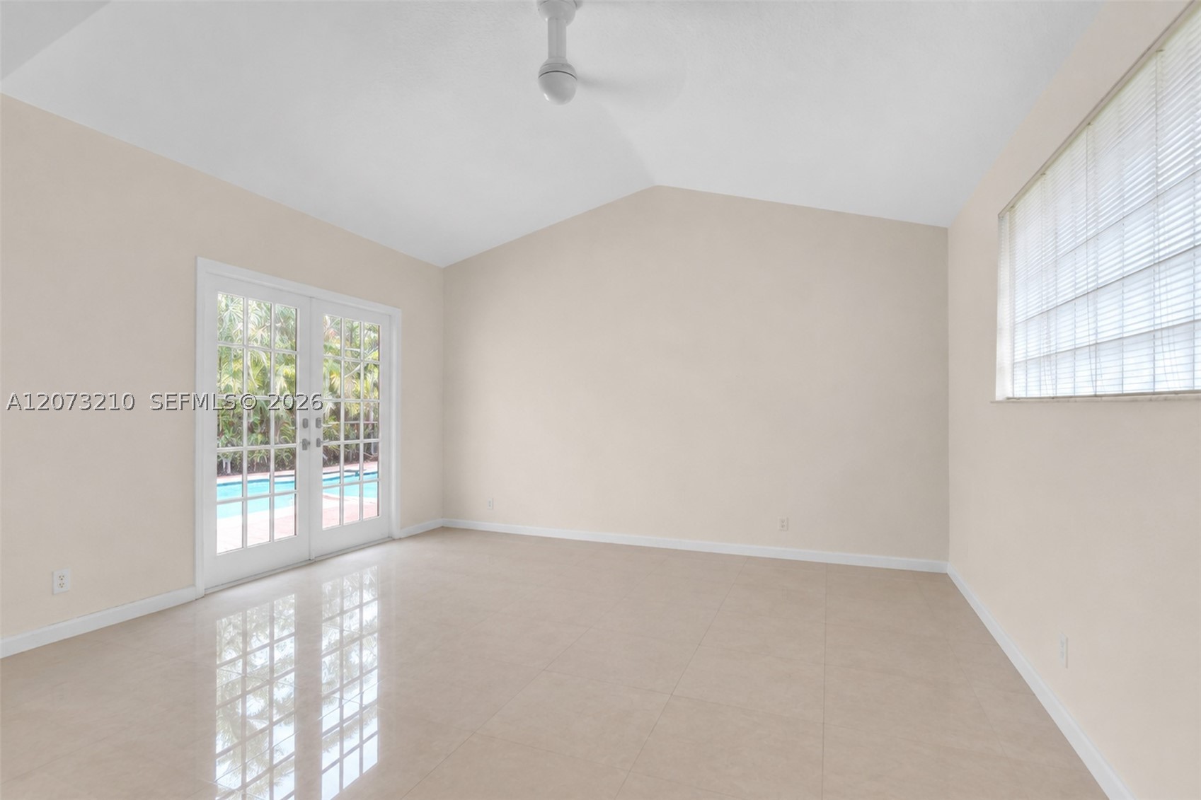 1090 SW 156th Ave, Pembroke Pines FL 33027