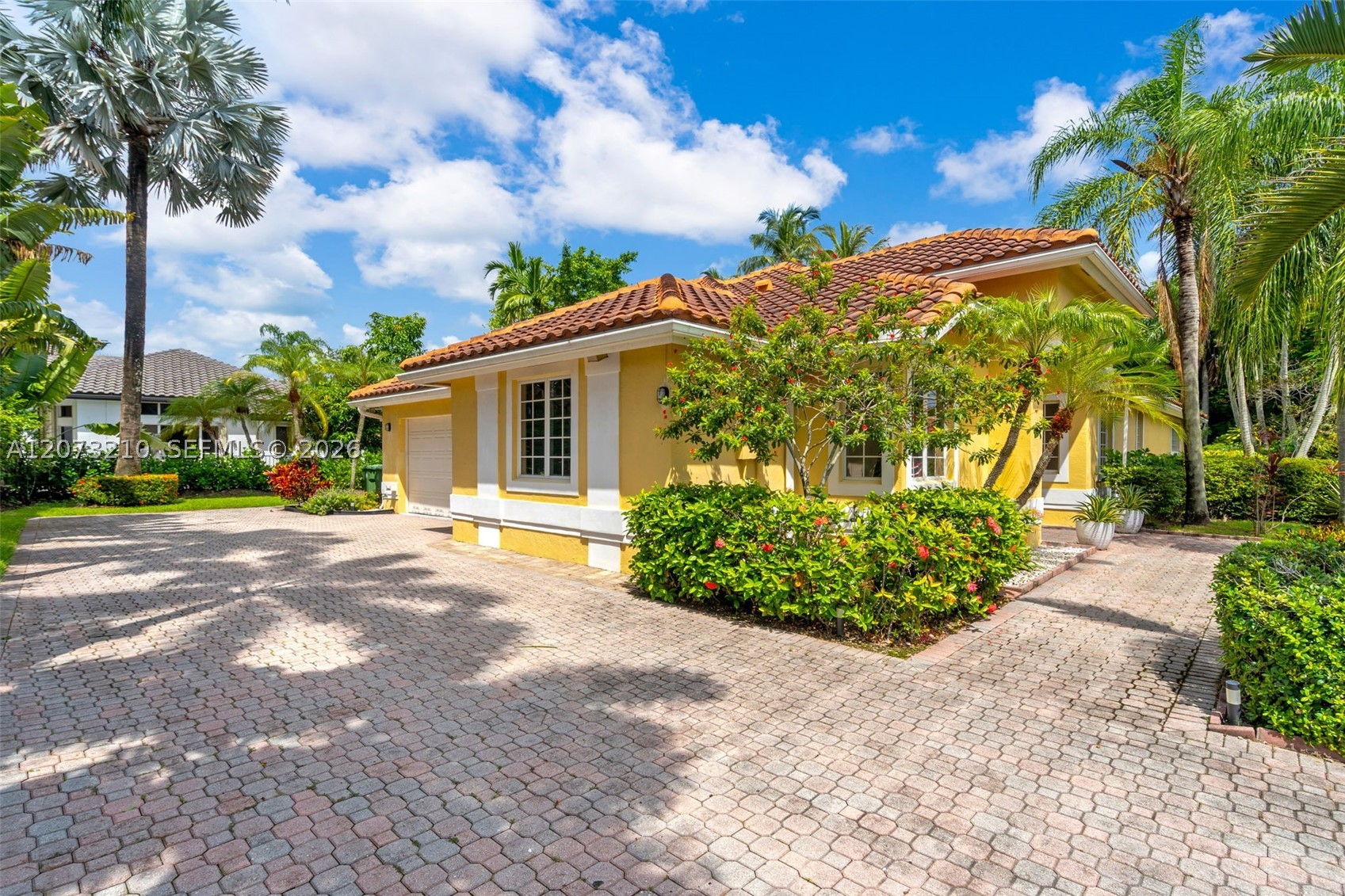 1090 SW 156th Ave, Pembroke Pines FL 33027