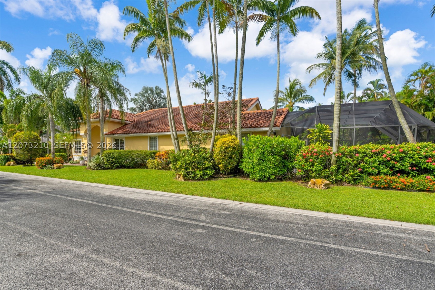 1090 SW 156th Ave, Pembroke Pines FL 33027