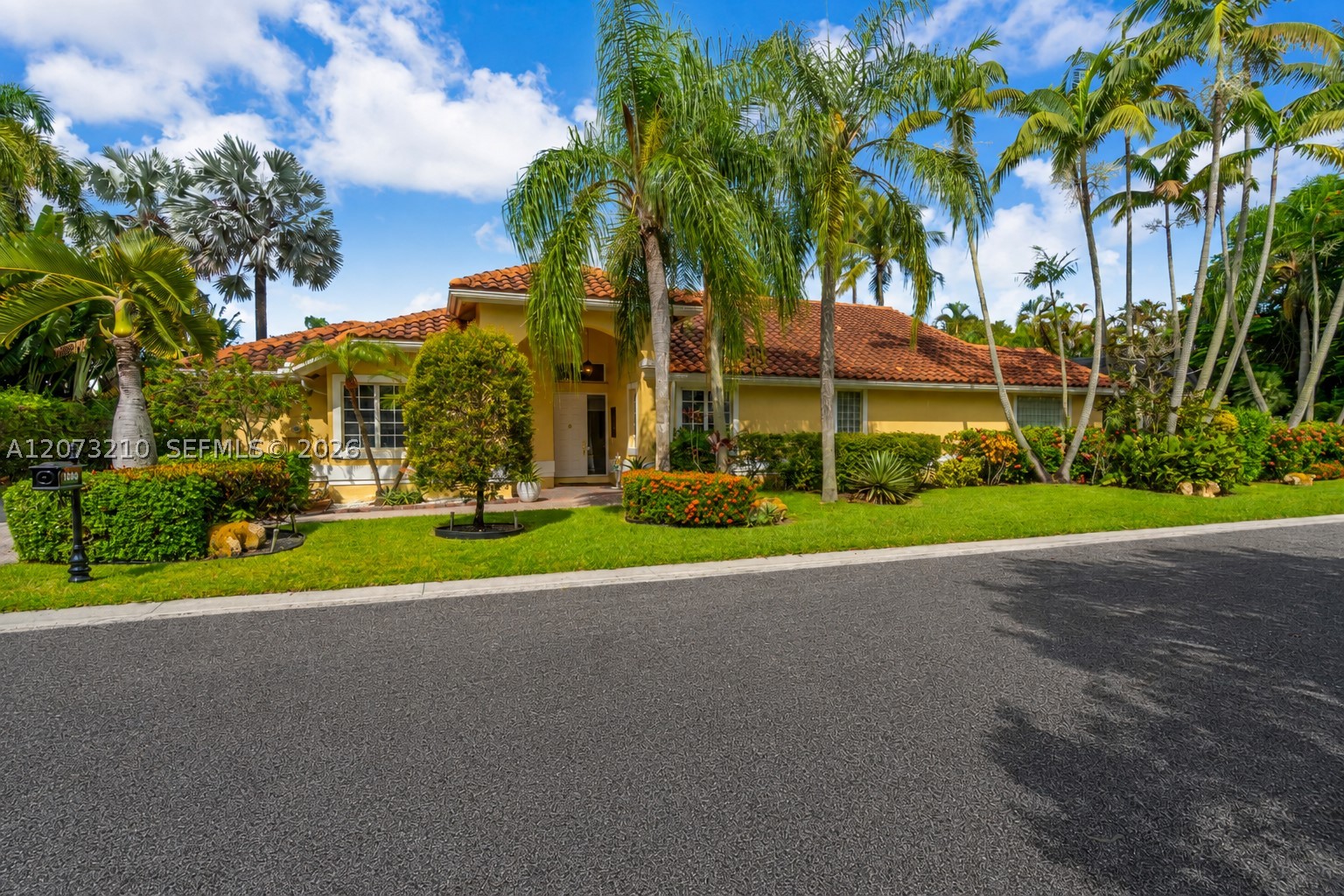 1090 SW 156th Avenue, Pembroke Pines FL 33027