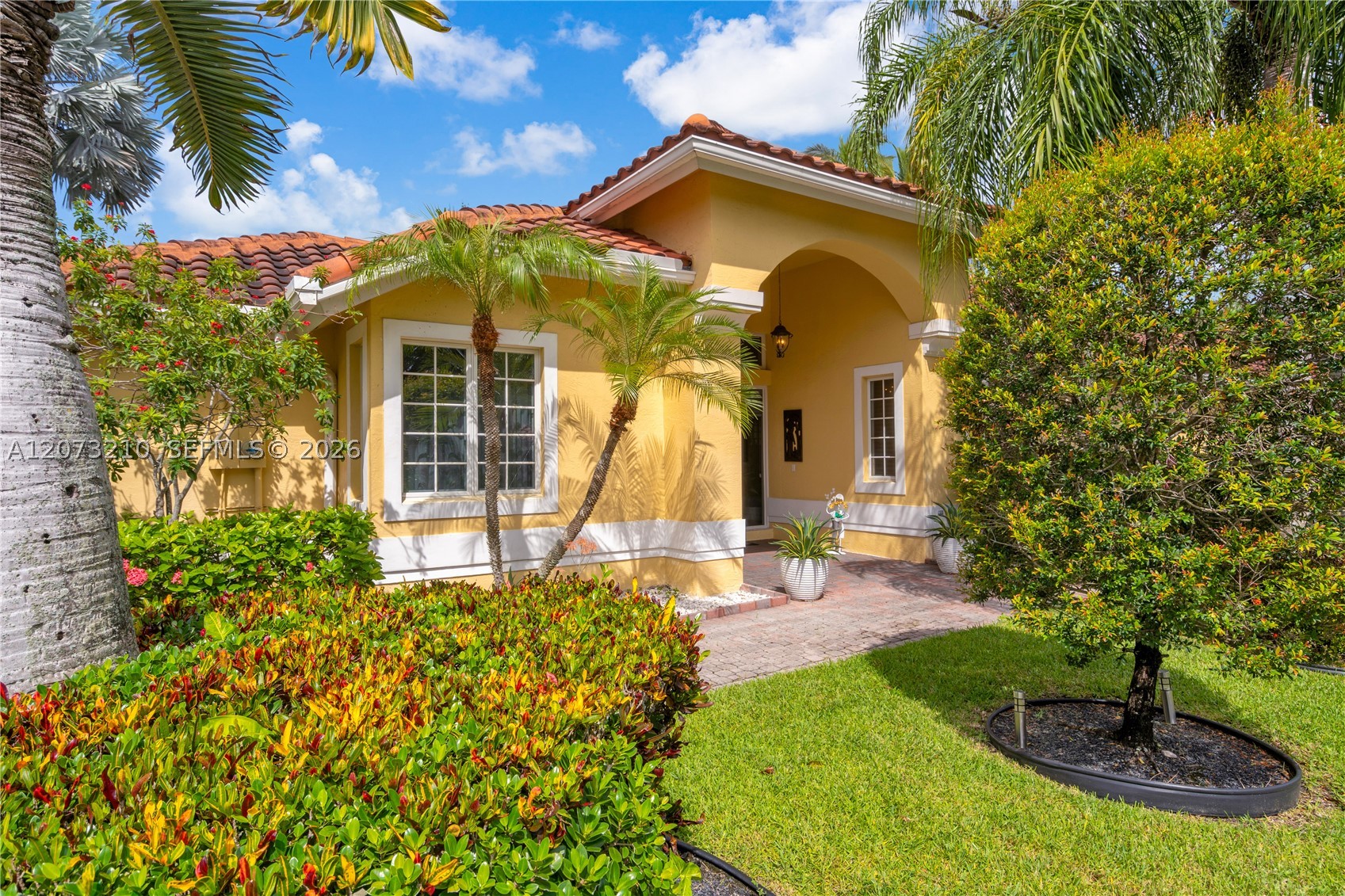 1090 SW 156th Avenue, Pembroke Pines FL 33027