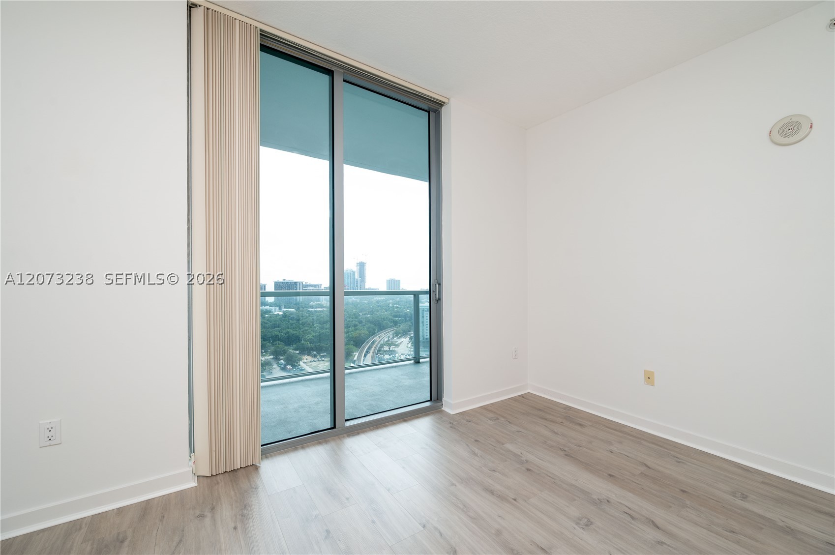 79 SW 12th St #2602-S, Miami FL 33130