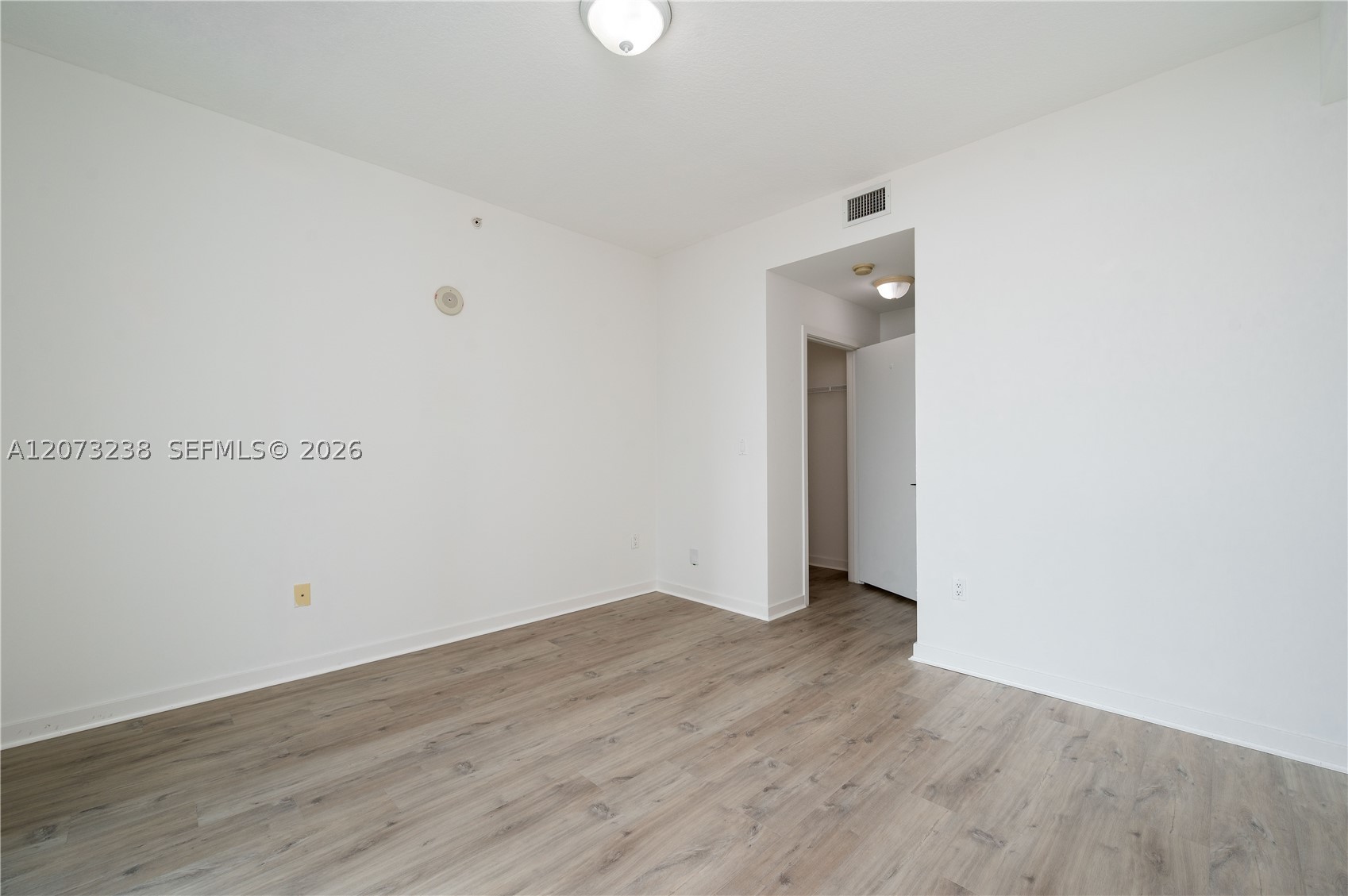 79 SW 12th St #2602-S, Miami FL 33130