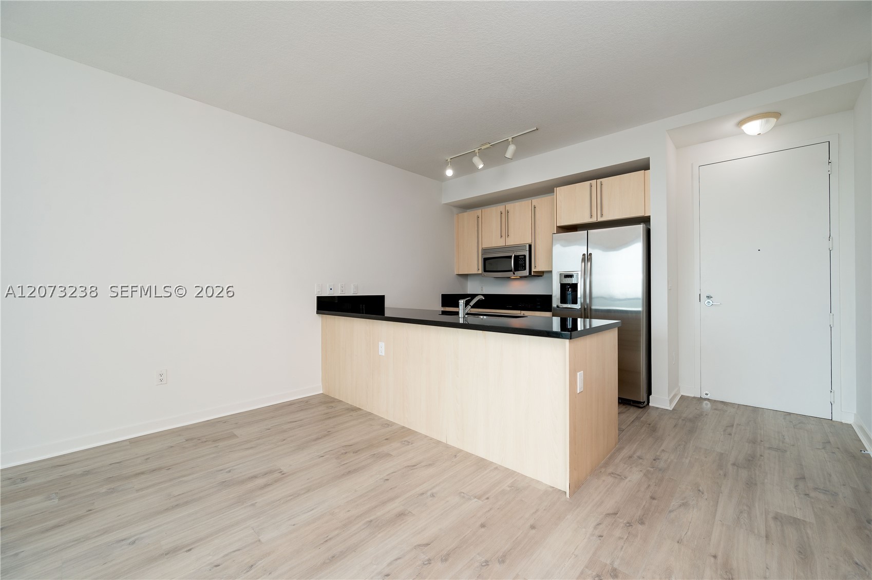 79 SW 12th St #2602-S, Miami FL 33130