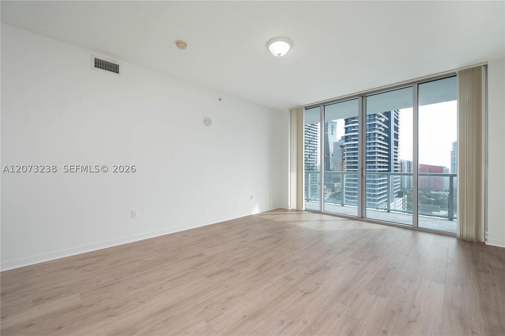 79 SW 12th St #2602-S, Miami FL 33130