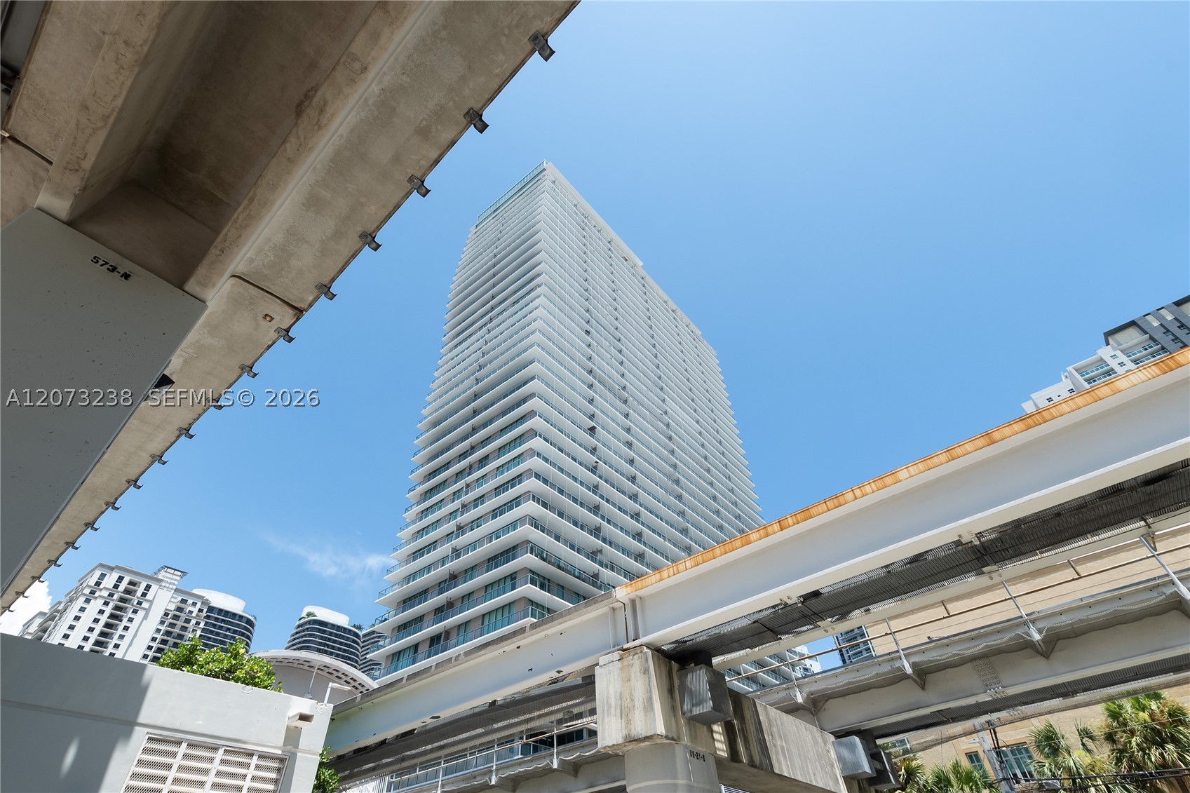 79 SW 12th St #2602-S, Miami FL 33130