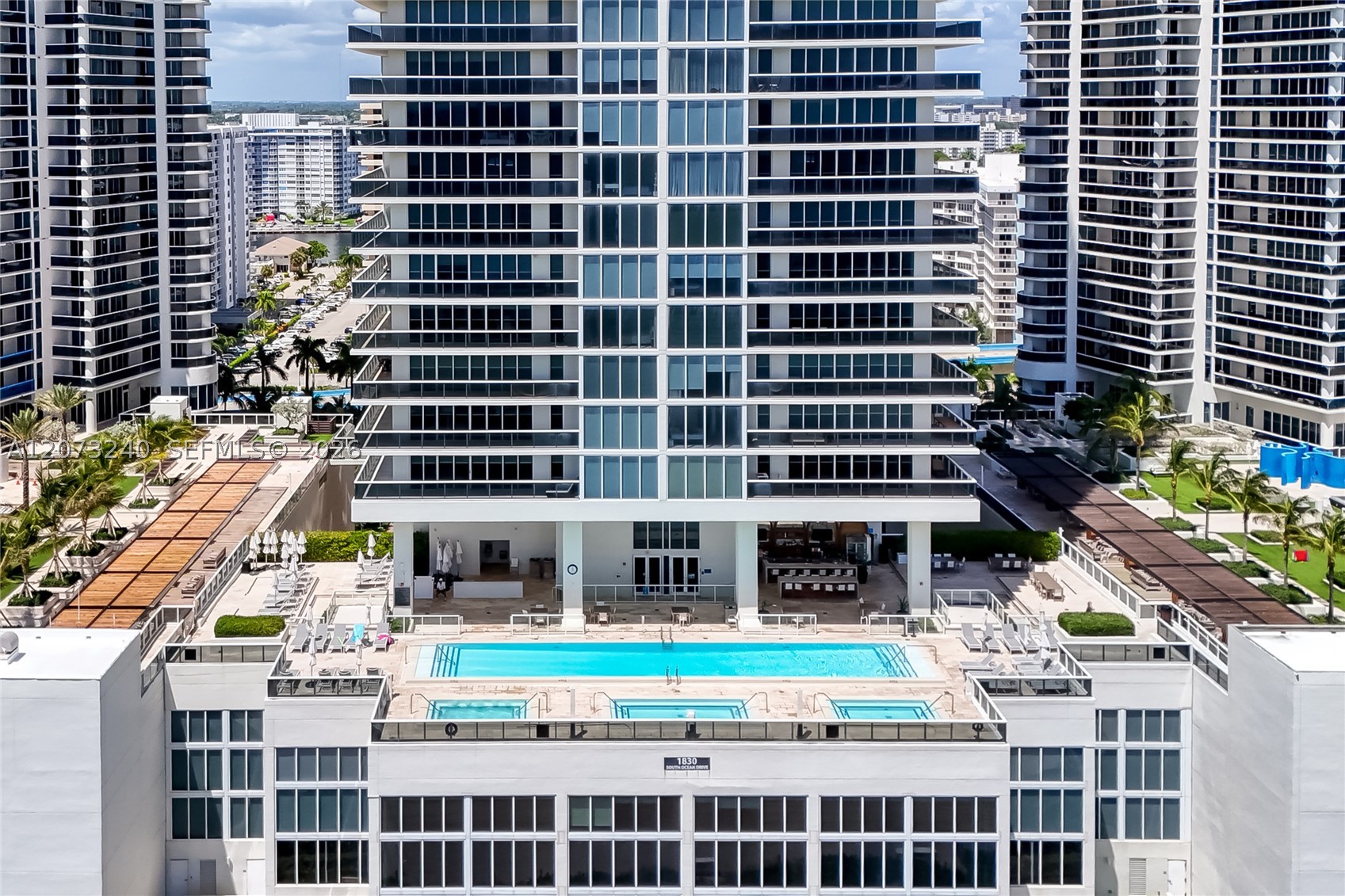 1830 Ocean Dr #1702, Hallandale Beach FL 33009
