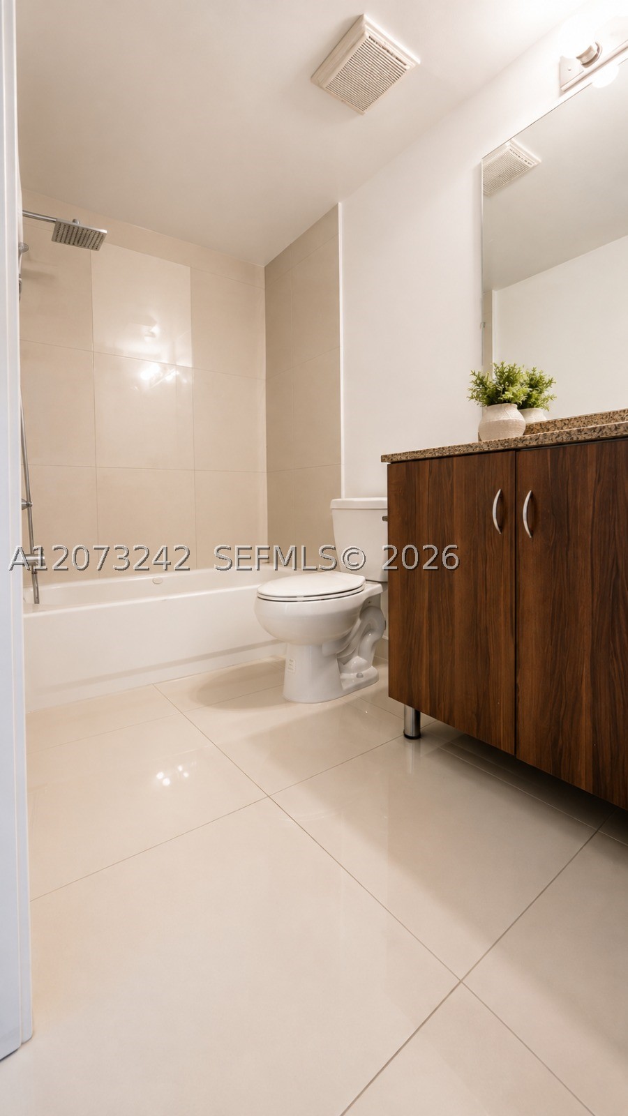 601 NE 23 ST #1103, Miami FL 33137