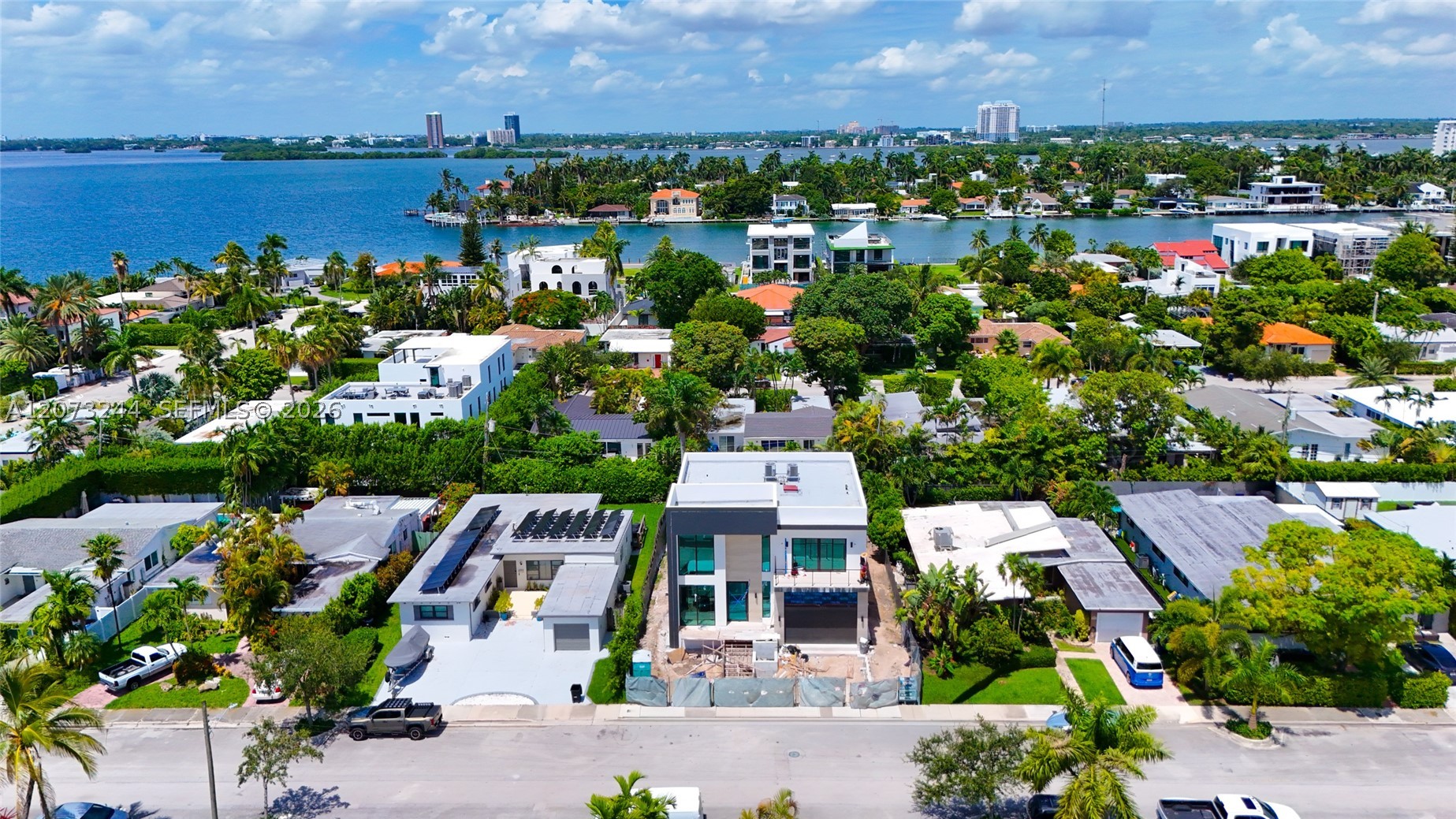 7516 Bounty Ave, North Bay Village FL 33141