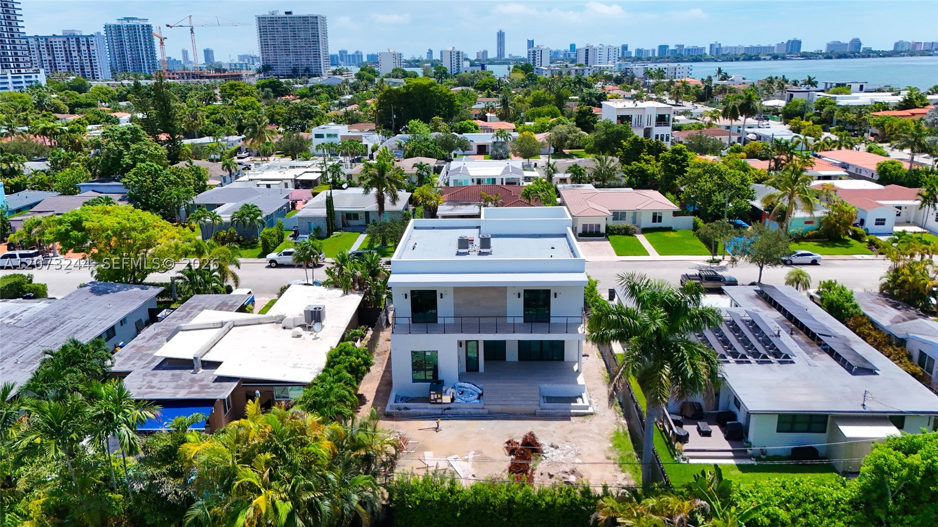 7516 Bounty Ave, North Bay Village FL 33141