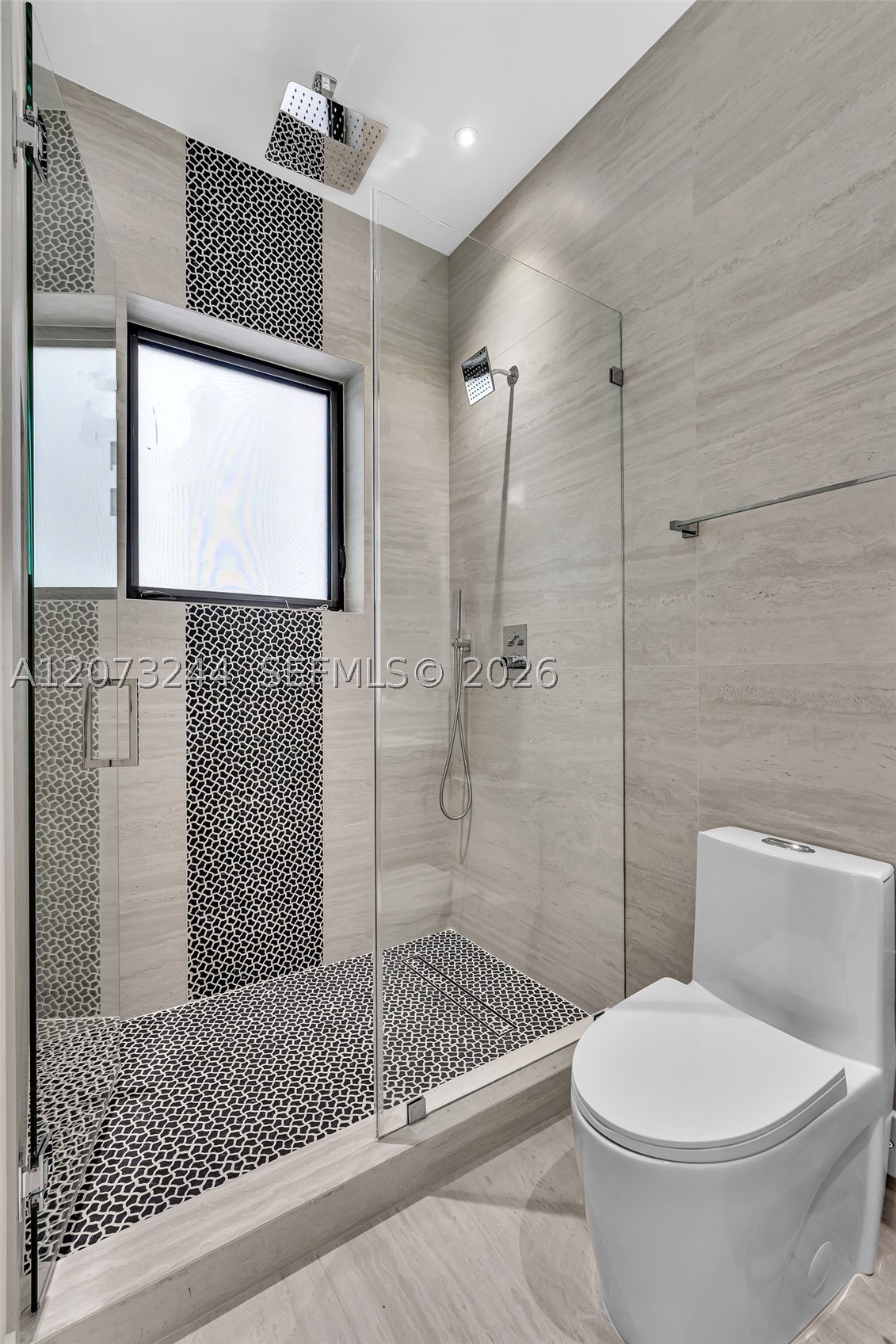 7516 Bounty Ave, North Bay Village FL 33141