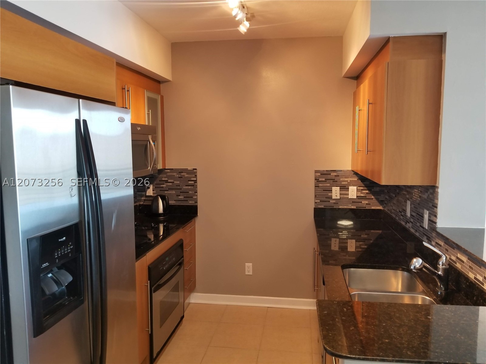 335 S Biscayne Blvd #3802, Miami FL 33131