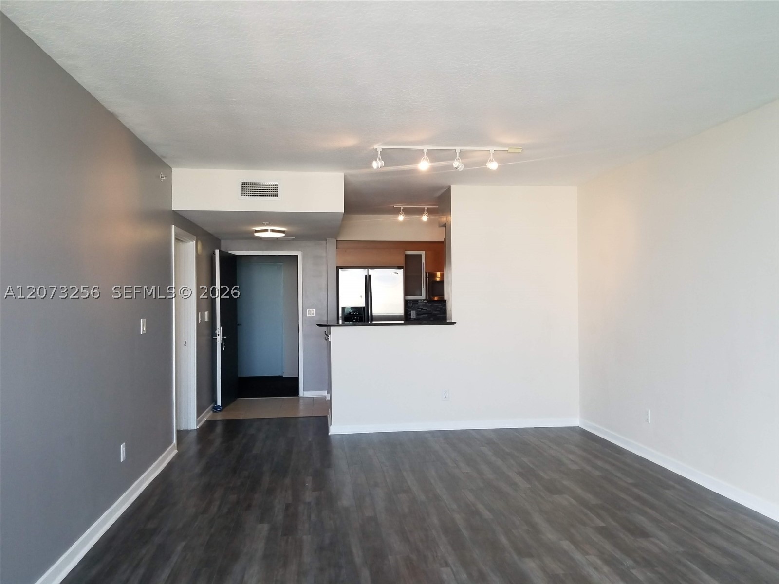 335 S Biscayne Blvd #3802, Miami FL 33131
