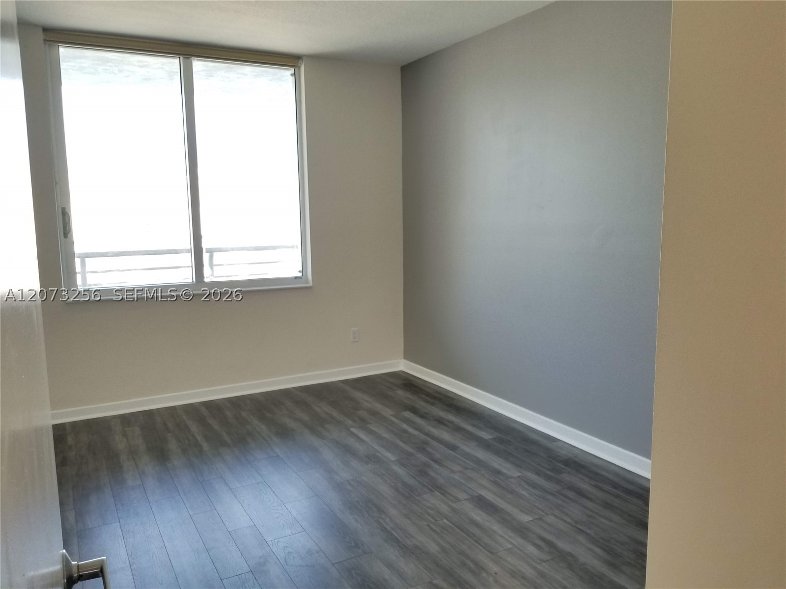 335 S Biscayne Blvd #3802, Miami FL 33131