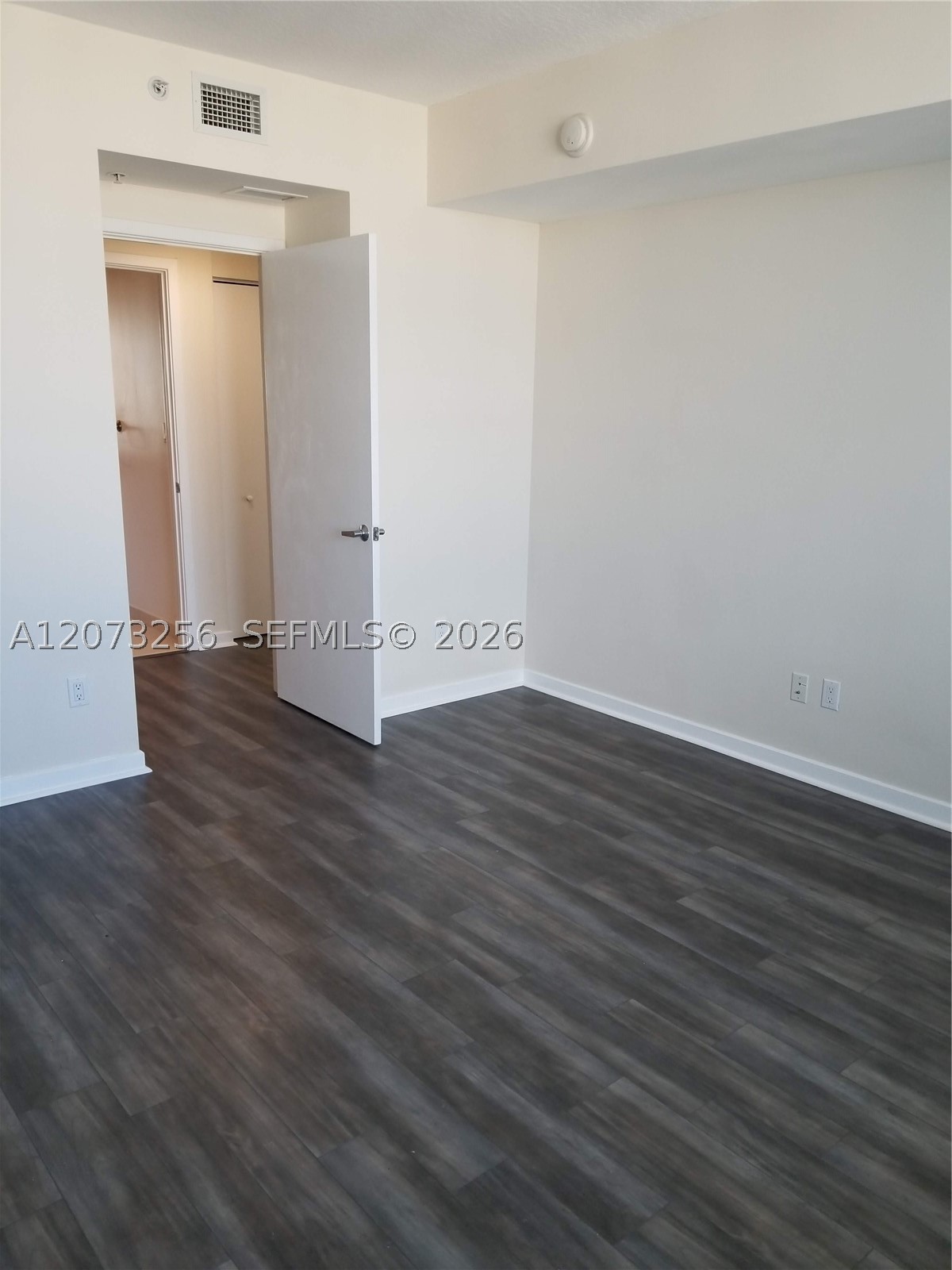 335 S Biscayne Blvd #3802, Miami FL 33131