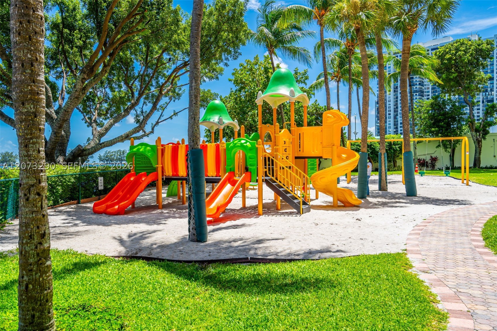 1901 Brickell Ave #B1411, Miami FL 33129