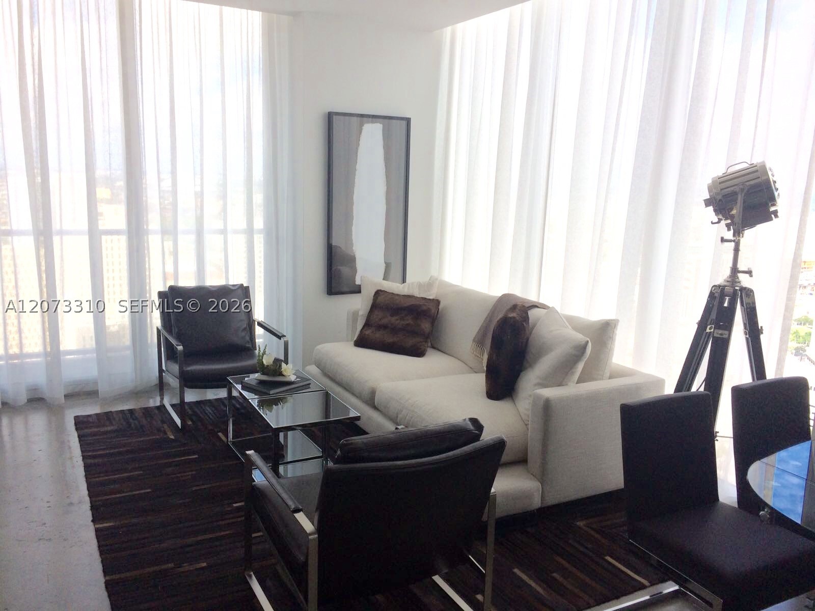 151 SE 1 St #PH 10, Miami FL 33131