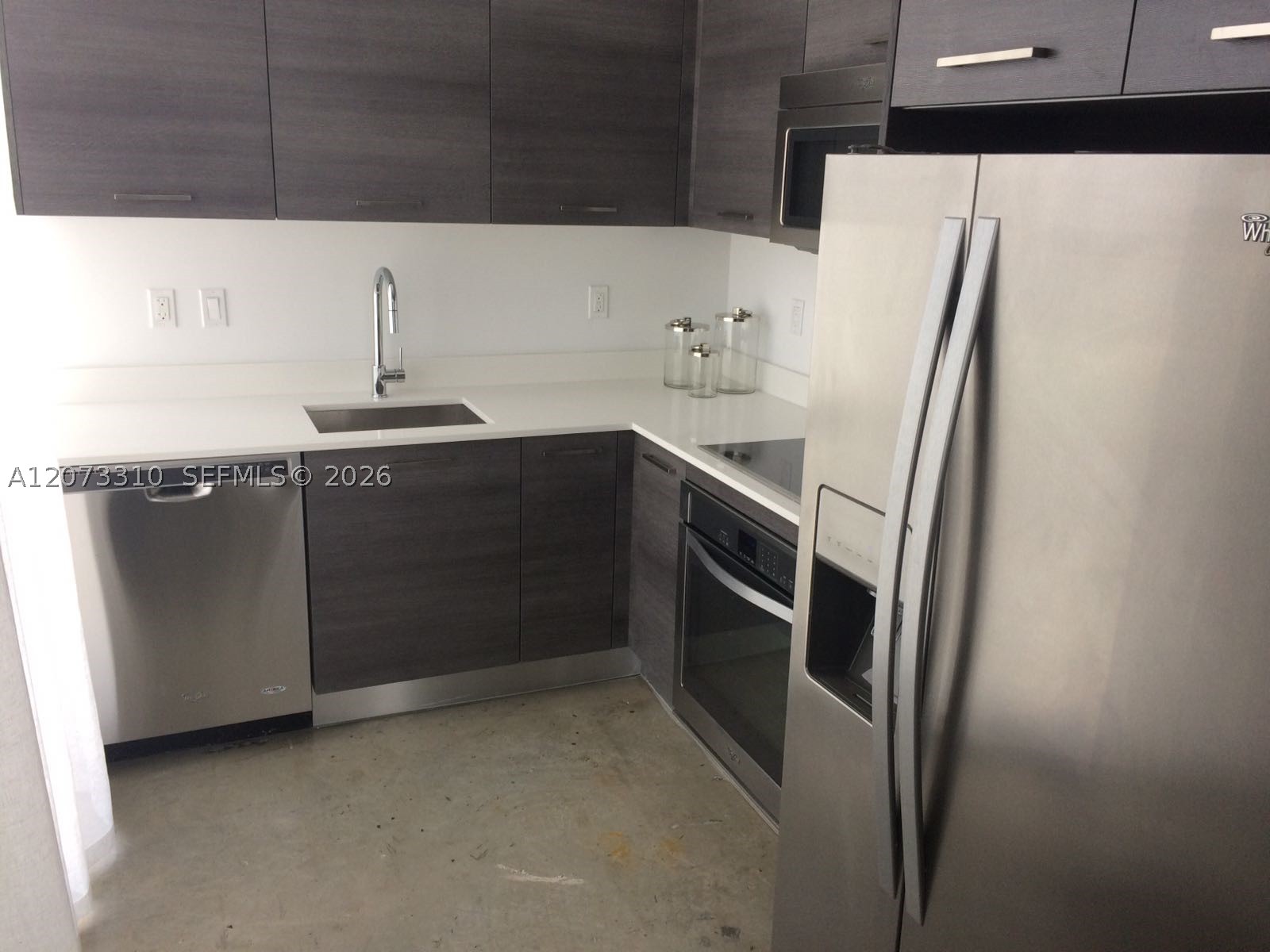 151 SE 1 St #PH 10, Miami FL 33131