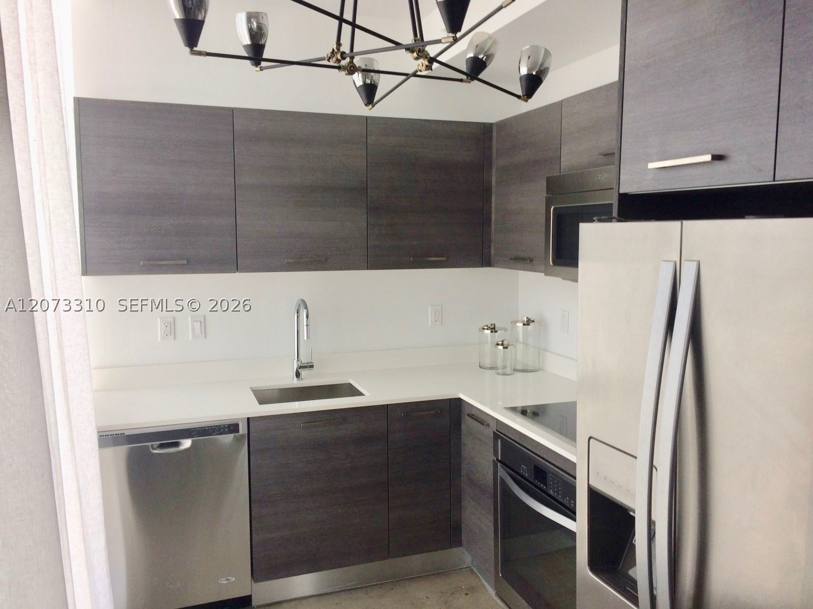 151 SE 1 St #PH 10, Miami FL 33131