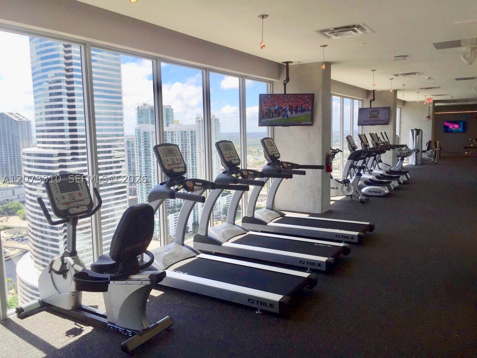 151 SE 1 St #PH 10, Miami FL 33131