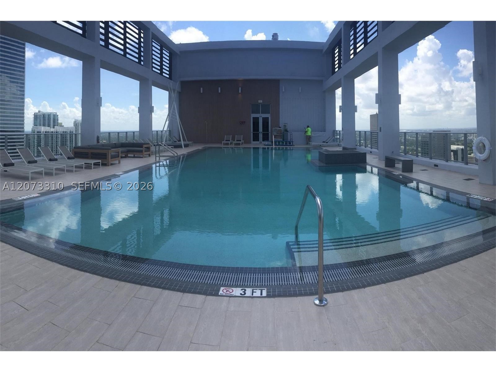151 SE 1 St #PH 10, Miami FL 33131