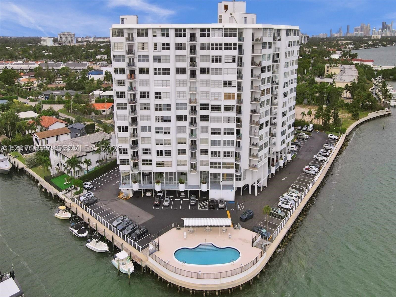 11930 N Bayshore Dr #1407, North Miami FL 33181