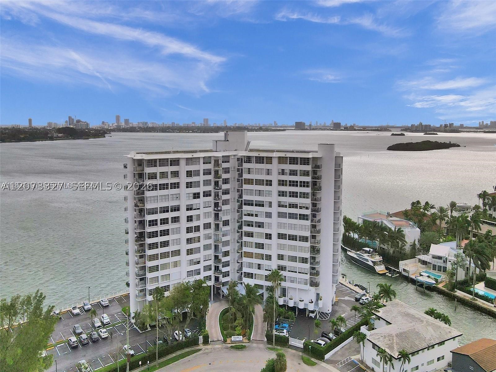 11930 N Bayshore Dr #1407, North Miami FL 33181