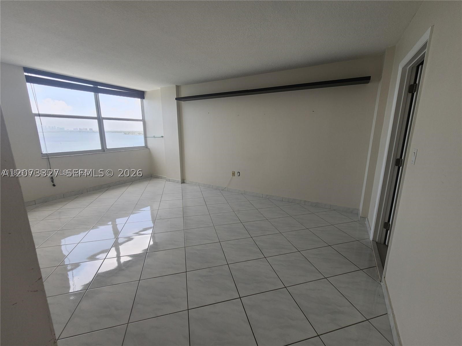 11930 N Bayshore Dr #1407, North Miami FL 33181