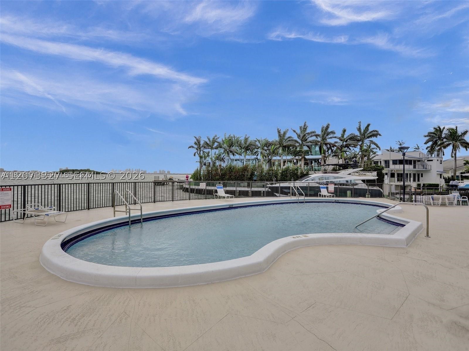 11930 N Bayshore Dr #1407, North Miami FL 33181