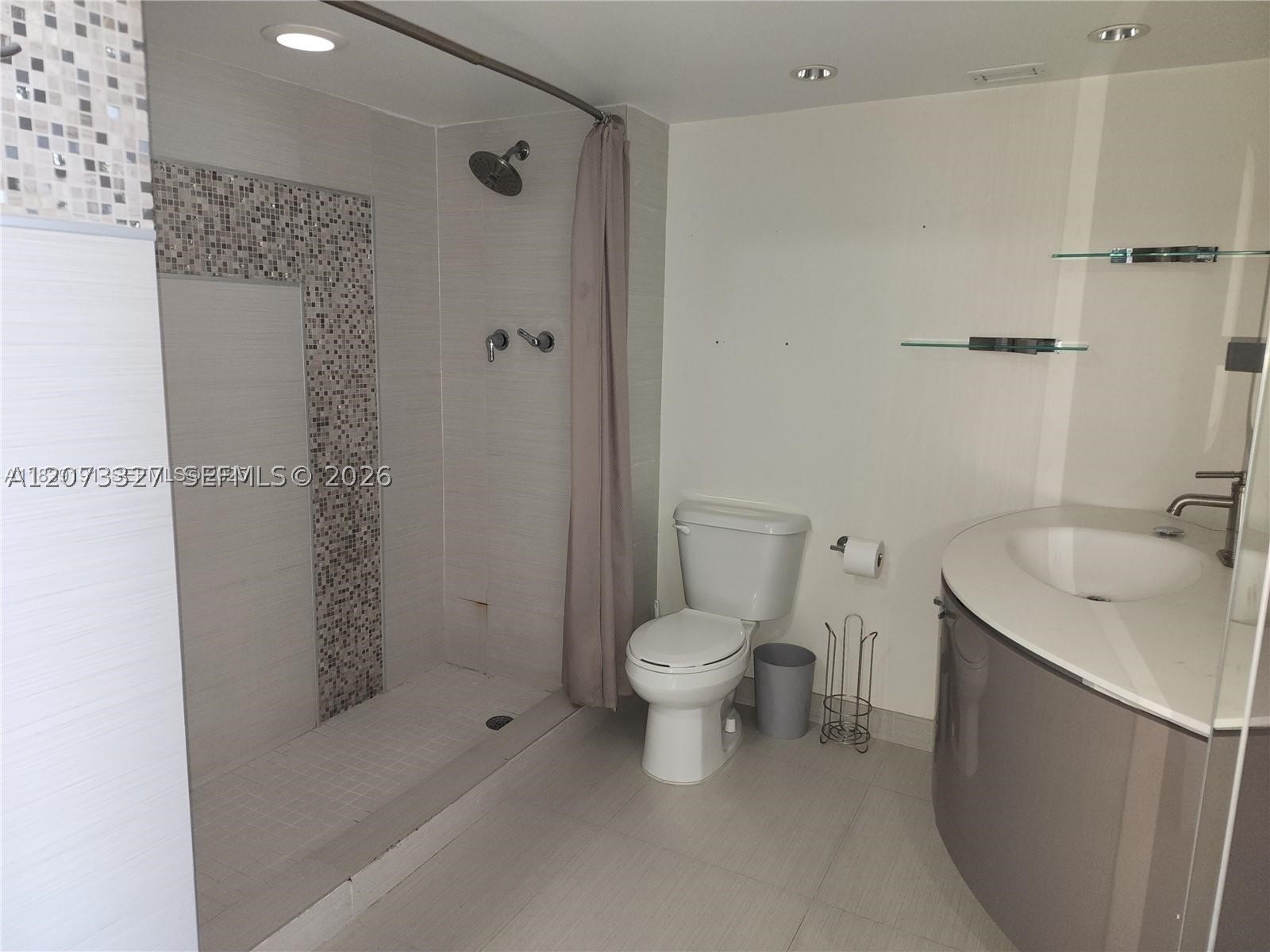 11930 N Bayshore Dr #1407, North Miami FL 33181