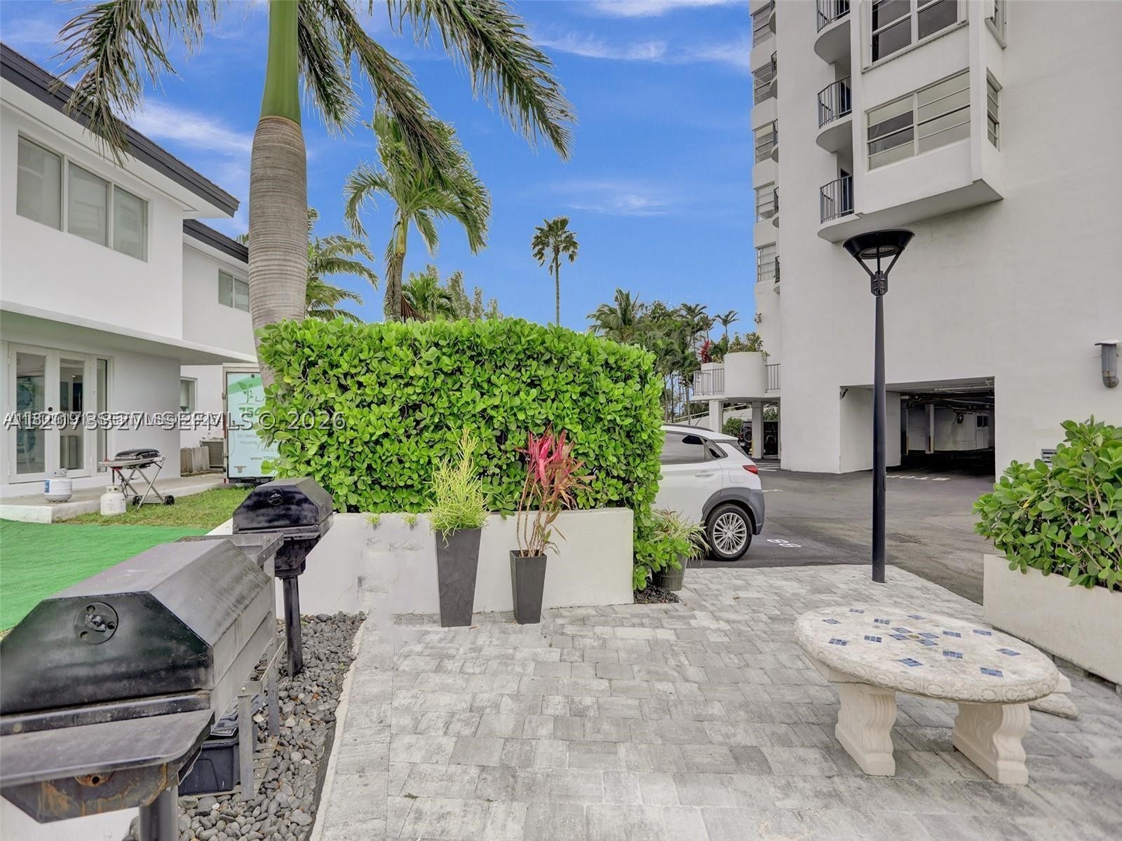 11930 N Bayshore Dr #1407, North Miami FL 33181