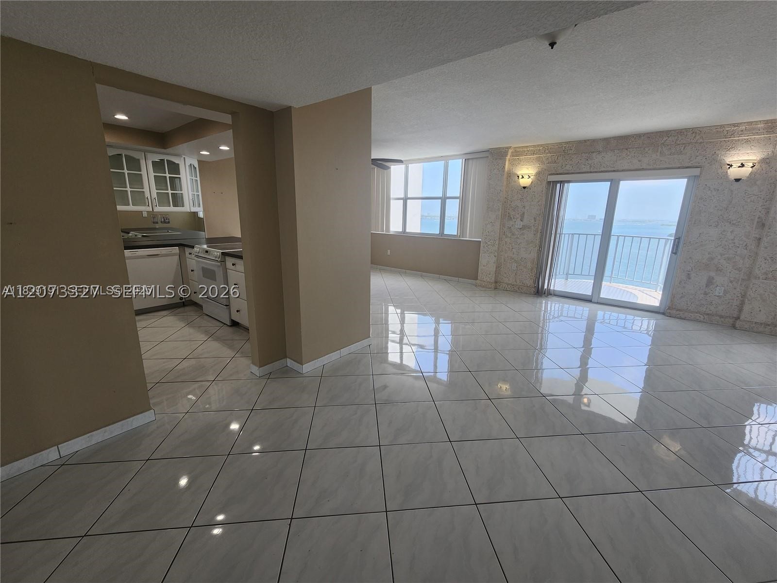 11930 N Bayshore Dr #1407, North Miami FL 33181