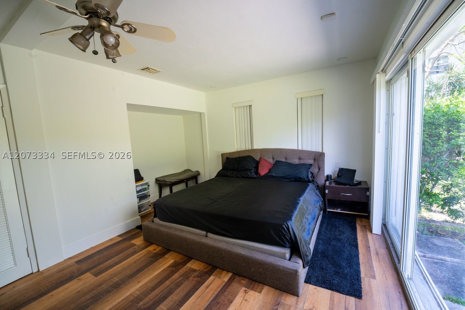 11600 NE 6th Ave, Biscayne Park FL 33161