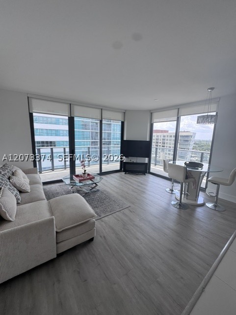121 NE 34th St #1001, Miami FL 33137