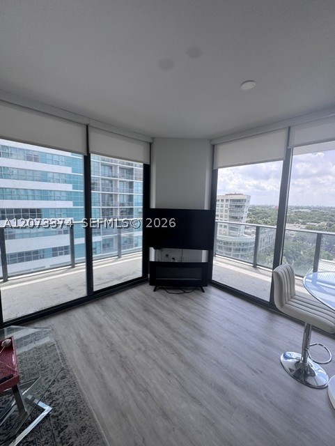 121 NE 34th St #1001, Miami FL 33137