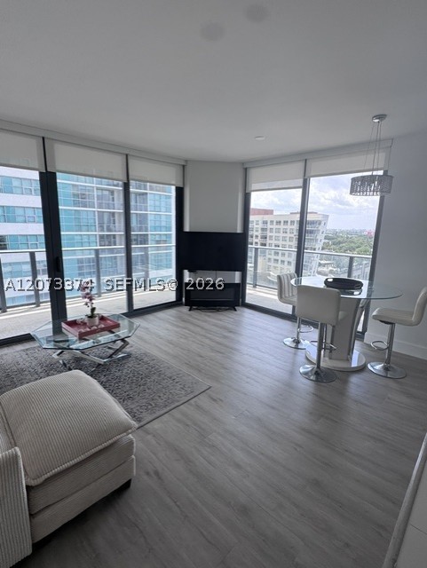 121 NE 34th St #1001, Miami FL 33137