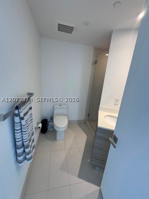 121 NE 34th St #1001, Miami FL 33137