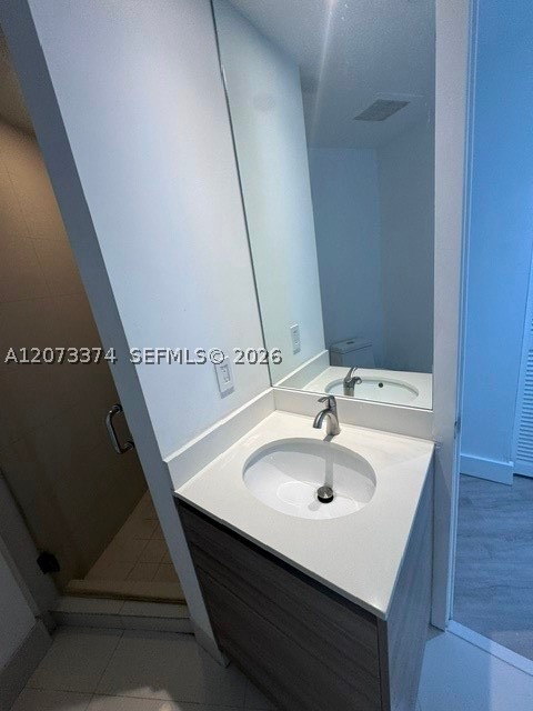 121 NE 34th St #1001, Miami FL 33137