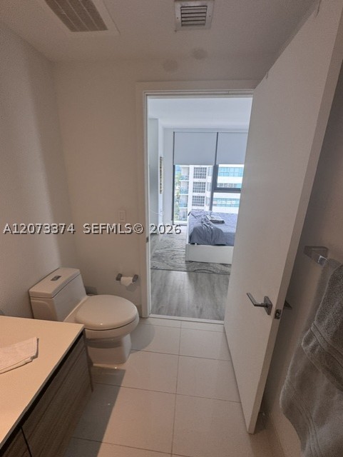 121 NE 34th St #1001, Miami FL 33137