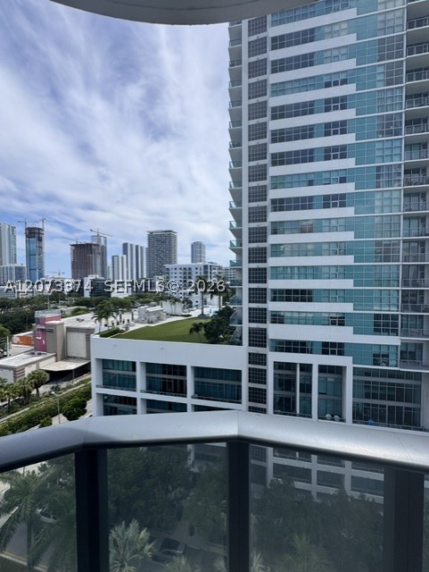 121 NE 34th St #1001, Miami FL 33137