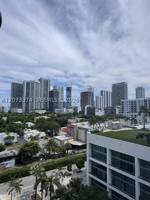 121 NE 34th St #1001, Miami FL 33137