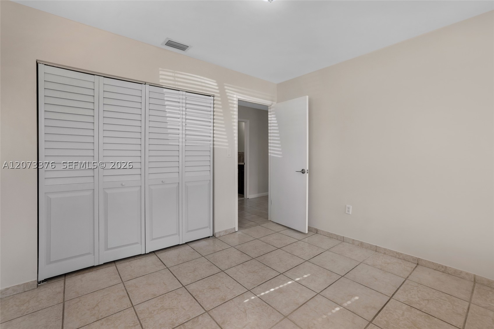 10212 NW 129th St, Hialeah Gardens FL 33018
