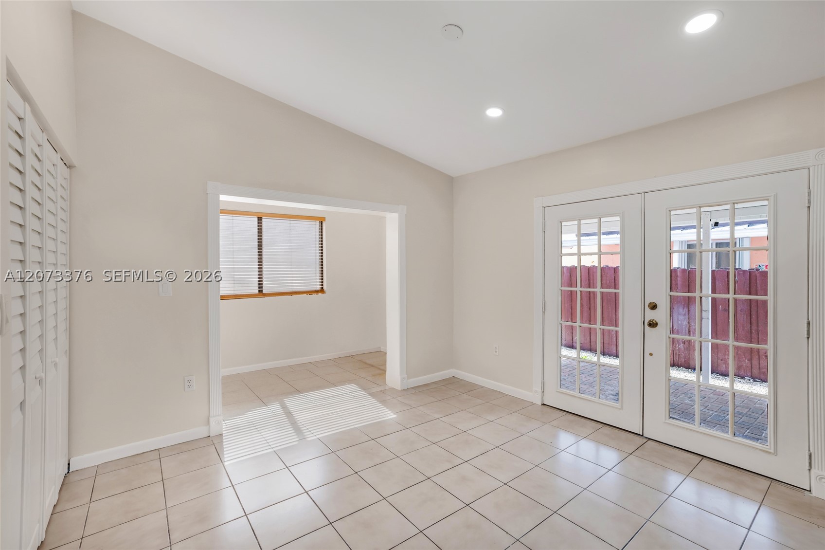 10212 NW 129th St, Hialeah Gardens FL 33018